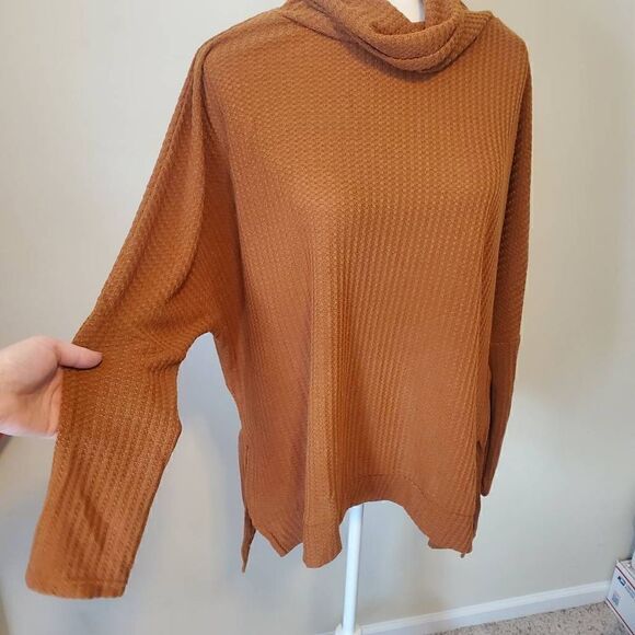 NWOT Tan Waffle Knit Lightweight Sweater S - Picture 5 of 9